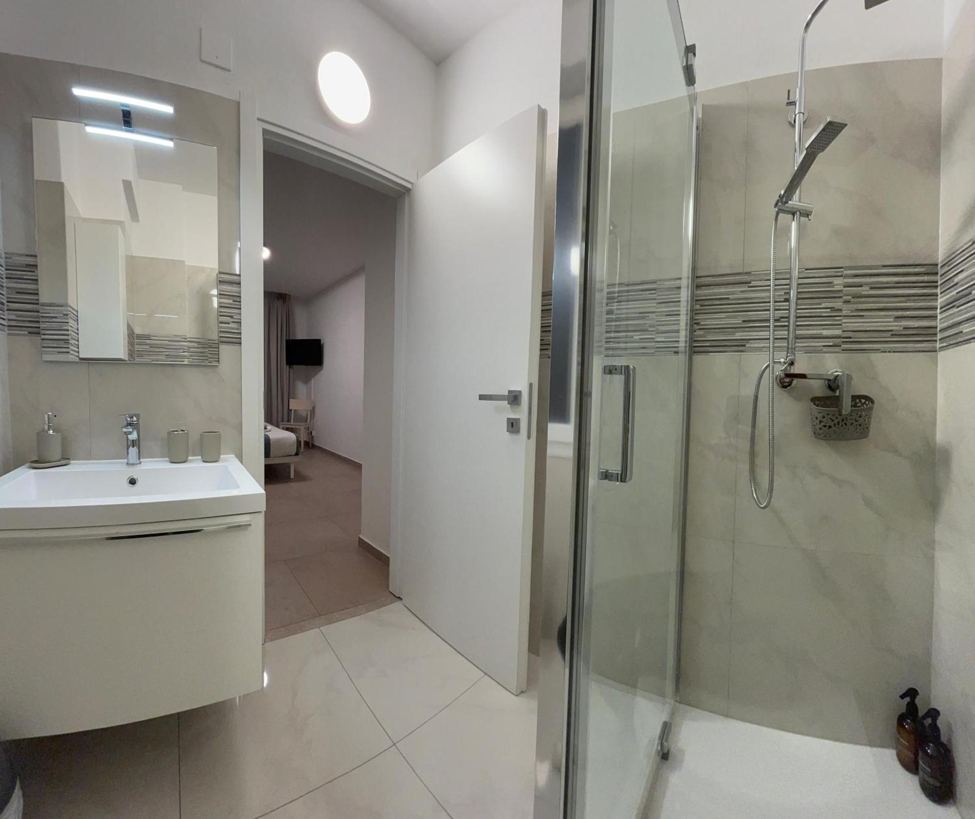 *Veranda'S Rooms* - Free Parking In Central Lugano Luaran gambar