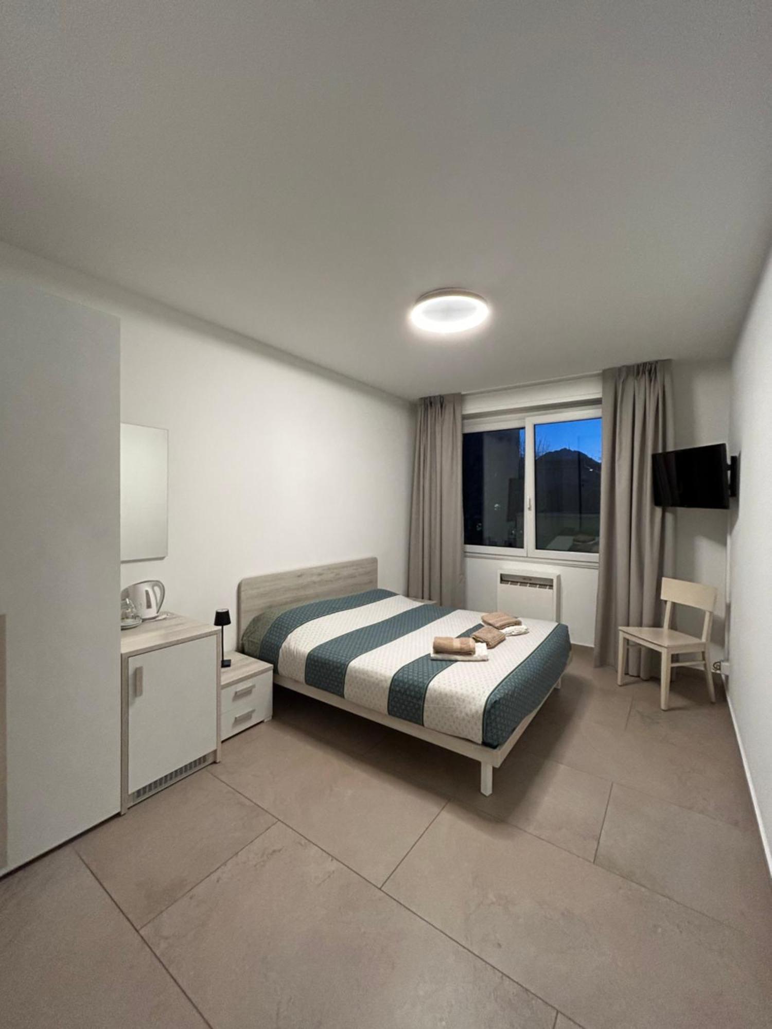 *Veranda'S Rooms* - Free Parking In Central Lugano Luaran gambar