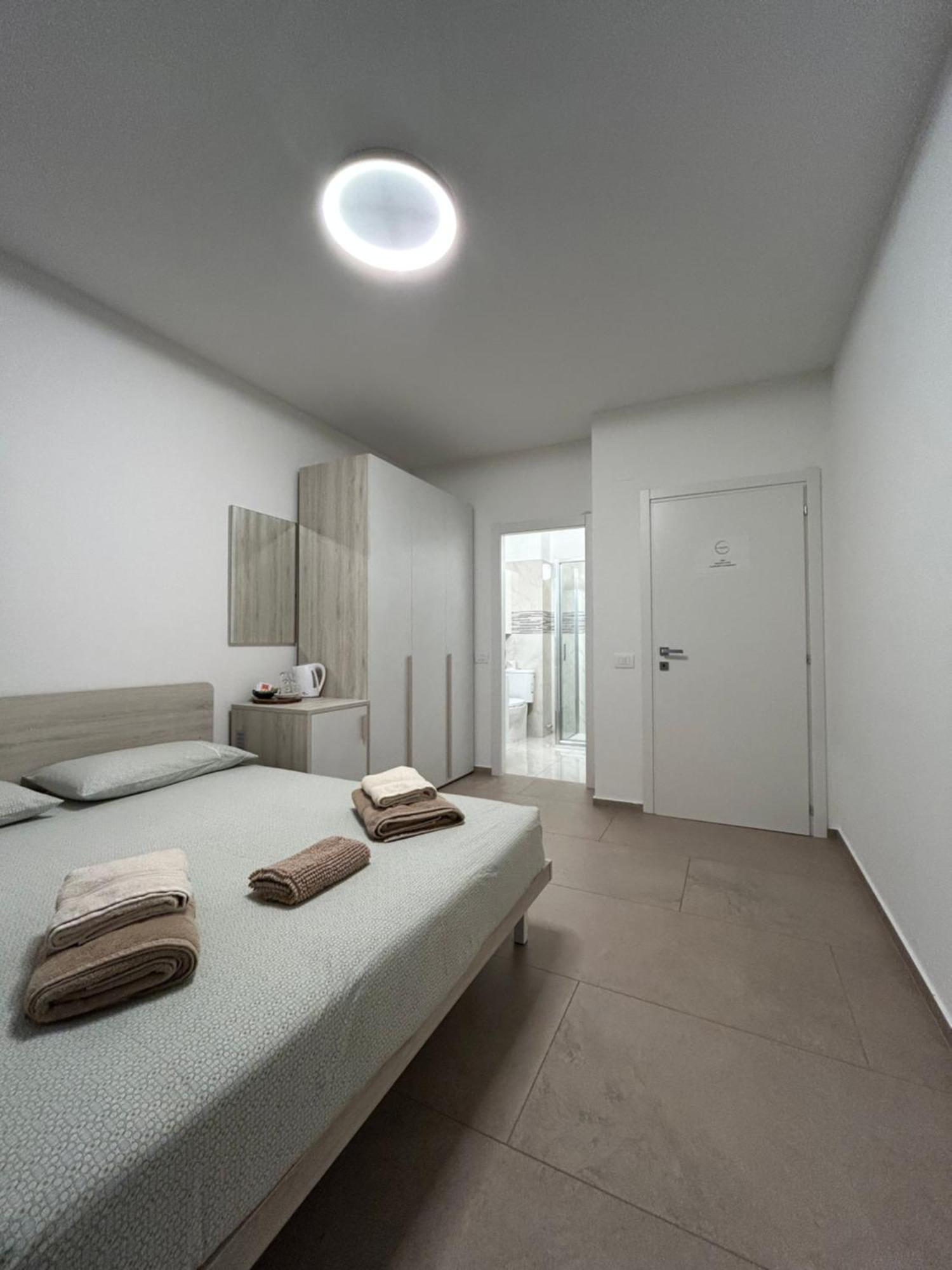 *Veranda'S Rooms* - Free Parking In Central Lugano Luaran gambar